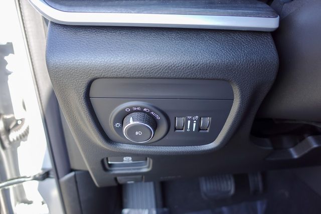 new 2025 Jeep Grand Cherokee car, priced at $44,540