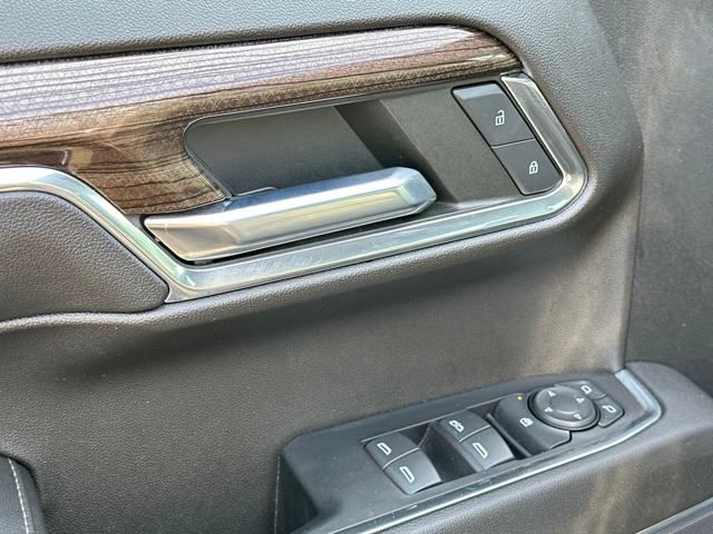 used 2022 Chevrolet Silverado 1500 car, priced at $42,616