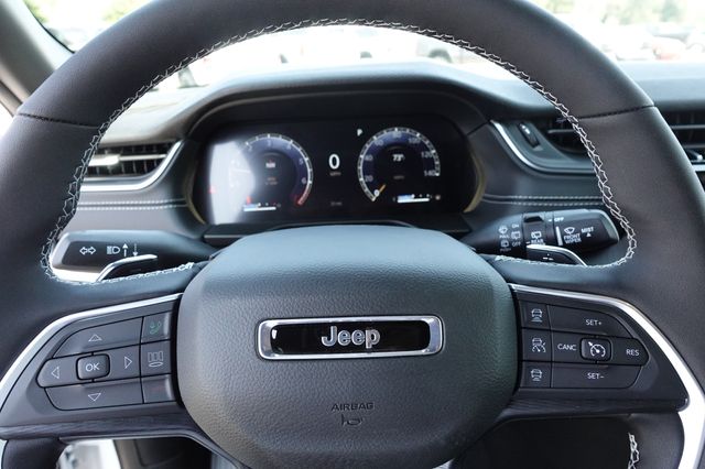 new 2025 Jeep Grand Cherokee car, priced at $41,525
