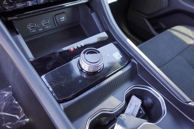 new 2025 Jeep Grand Cherokee car, priced at $40,650