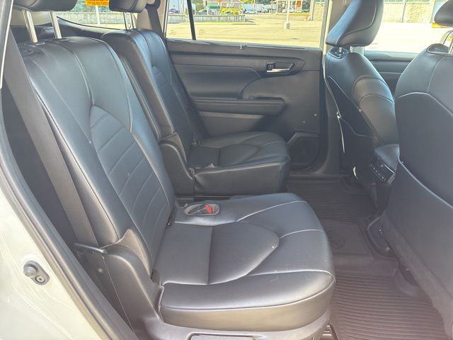 used 2021 Toyota Highlander car, priced at $32,845