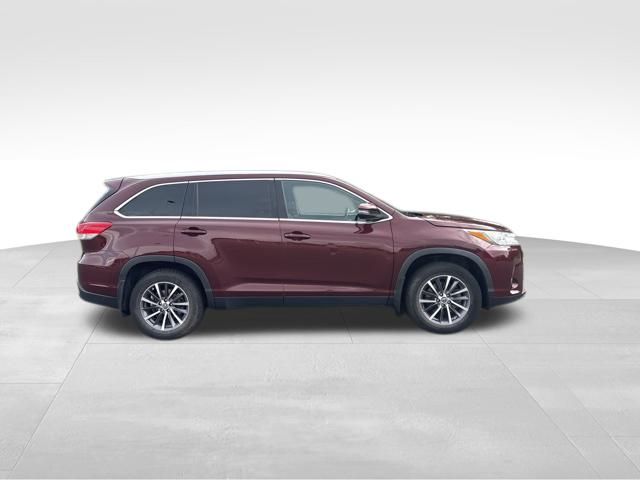 used 2019 Toyota Highlander car, priced at $18,999