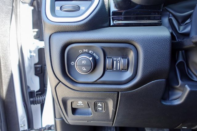 new 2025 Ram 1500 car, priced at $62,987