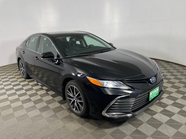 used 2022 Toyota Camry Hybrid car, priced at $25,000