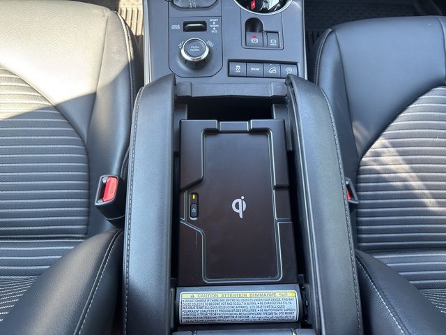 used 2022 Toyota Highlander car, priced at $39,599