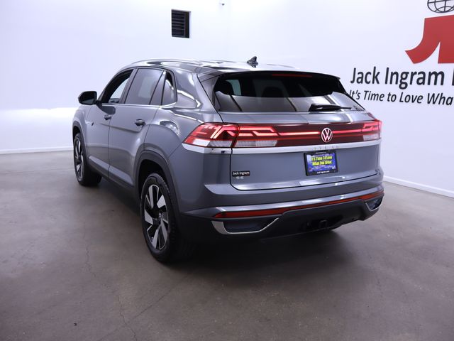 new 2025 Volkswagen Atlas Cross Sport car, priced at $42,098