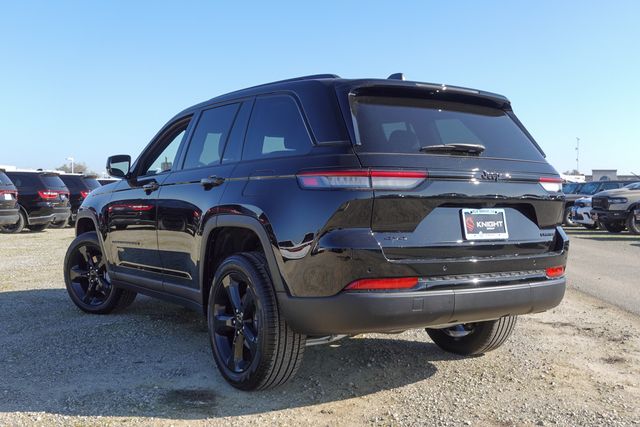 new 2025 Jeep Grand Cherokee car, priced at $44,520