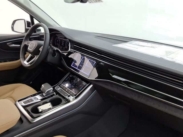 new 2025 Audi Q7 car, priced at $72,250