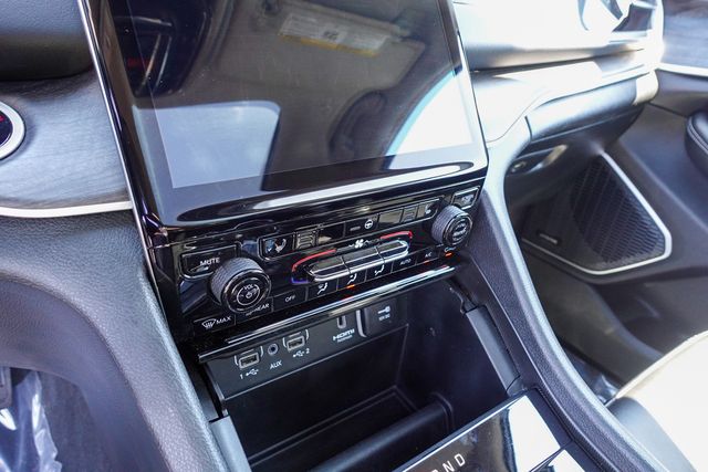 used 2024 Jeep Grand Cherokee car, priced at $29,489