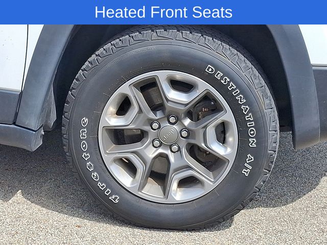 used 2019 Jeep Cherokee car, priced at $22,933