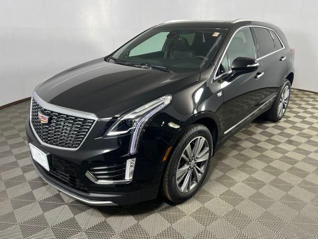 new 2025 Cadillac XT5 car, priced at $55,415