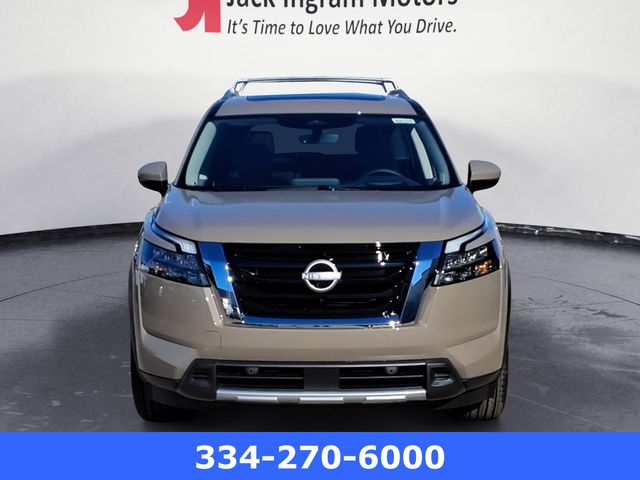new 2025 Nissan Pathfinder car, priced at $54,580