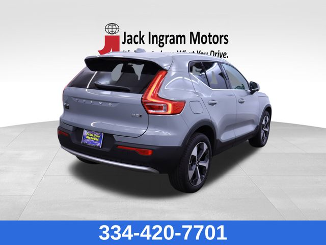 new 2025 Volvo XC40 car, priced at $46,335