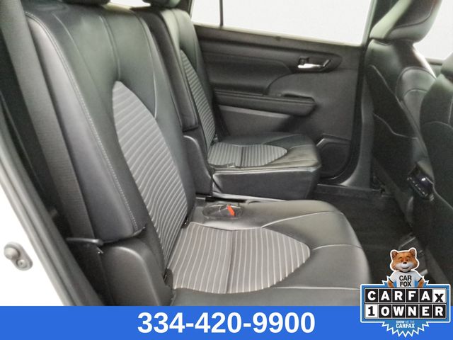 used 2024 Toyota Highlander car, priced at $43,999