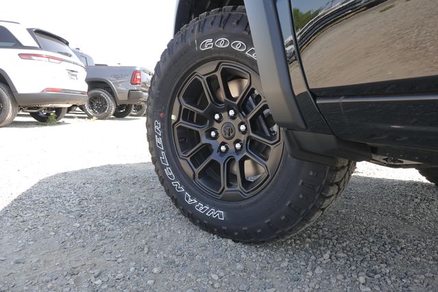 new 2025 Ram 1500 car, priced at $61,594