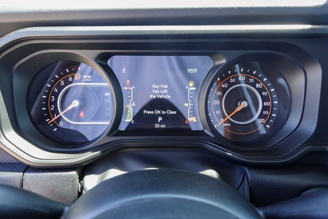 new 2025 Jeep Gladiator car, priced at $48,885