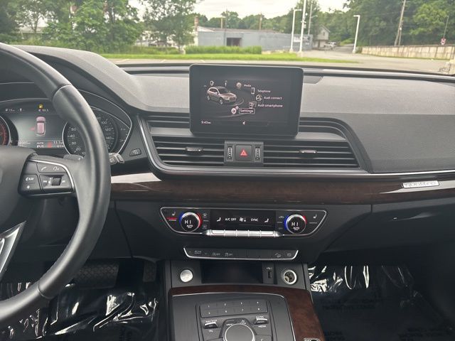 used 2020 Audi Q5 car, priced at $24,599