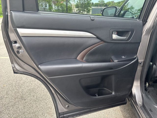 used 2018 Toyota Highlander car, priced at $16,999