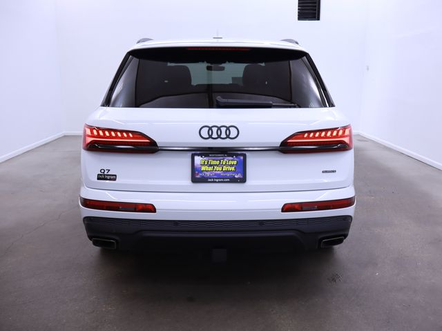new 2025 Audi Q7 car, priced at $73,540