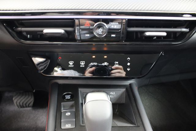 new 2025 Nissan Kicks car, priced at $29,430