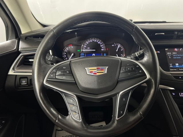 used 2017 Cadillac XT5 car, priced at $21,000