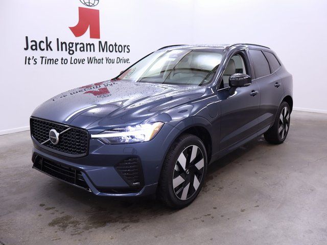 new 2025 Volvo XC60 Plug-In Hybrid car, priced at $63,284