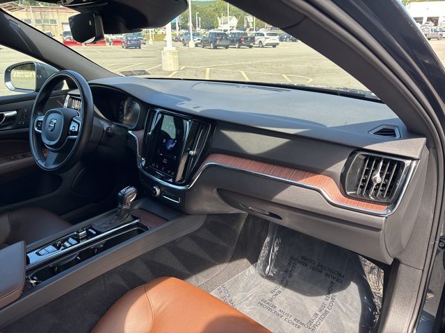 used 2021 Volvo V60 Cross Country car, priced at $27,499