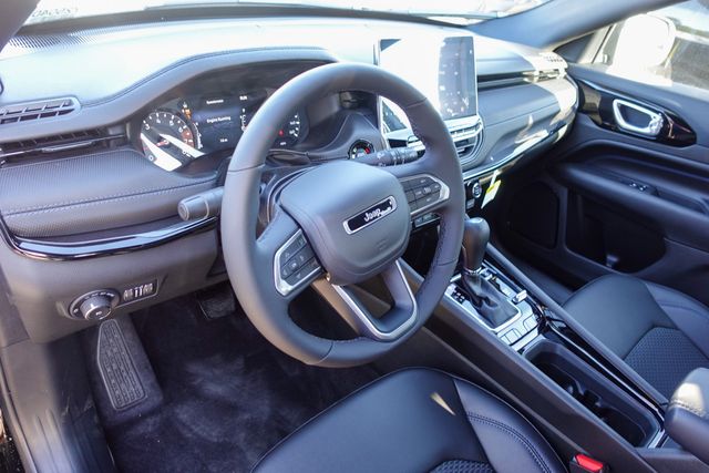 new 2025 Jeep Compass car, priced at $28,458