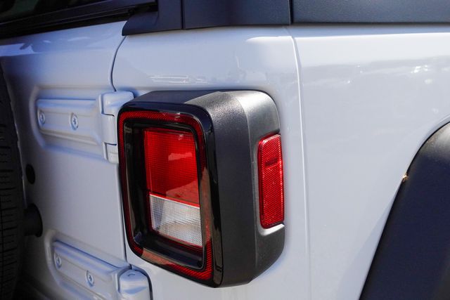 new 2025 Jeep Wrangler car, priced at $42,085