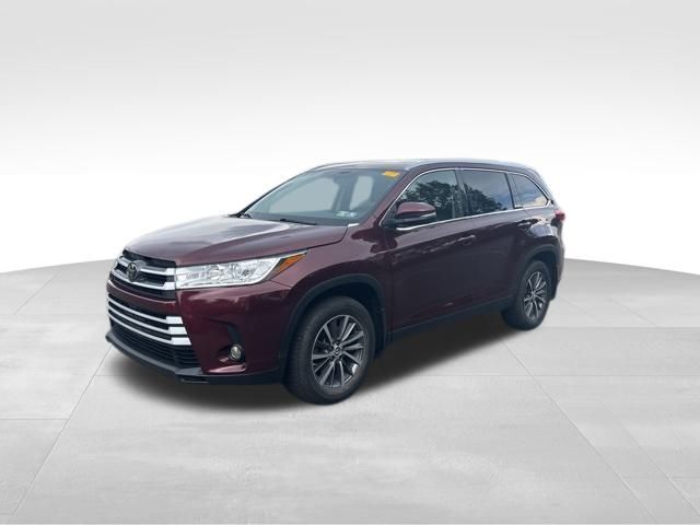 used 2019 Toyota Highlander car, priced at $18,999