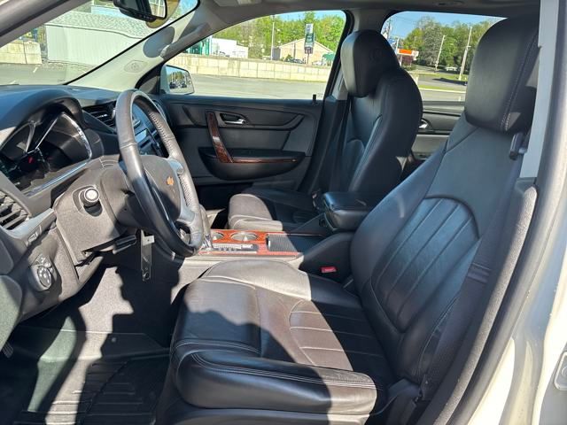 used 2014 Chevrolet Traverse car, priced at $11,198