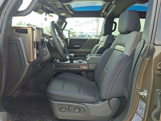 new 2025 GMC Hummer EV Pickup car, priced at $102,684