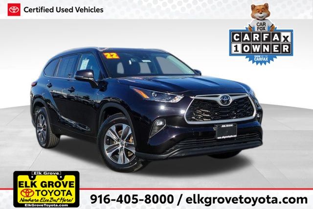 used 2022 Toyota Highlander car, priced at $33,455