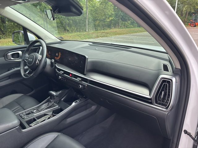 used 2024 Kia Sorento car, priced at $30,995