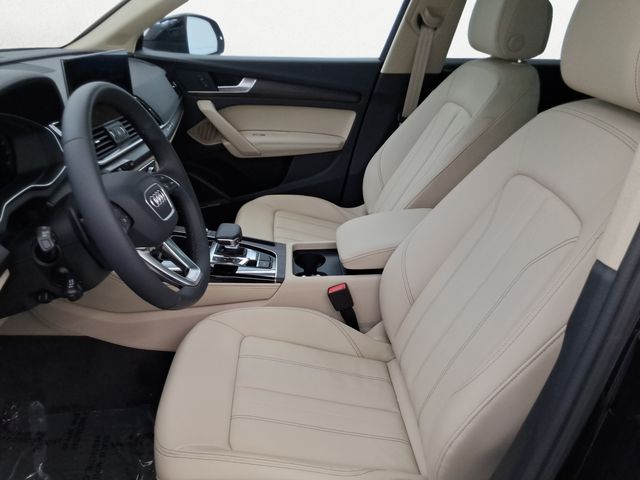 new 2025 Audi Q5 car, priced at $51,540