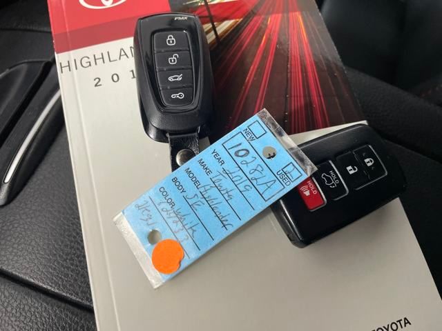 used 2019 Toyota Highlander car, priced at $27,000