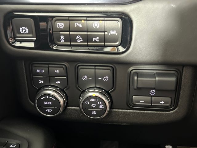 new 2025 GMC Yukon XL car, priced at $99,000