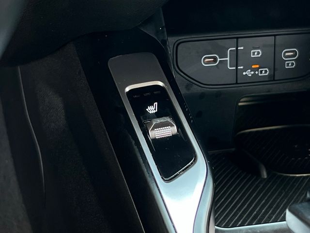 used 2024 Kia Sorento car, priced at $24,699