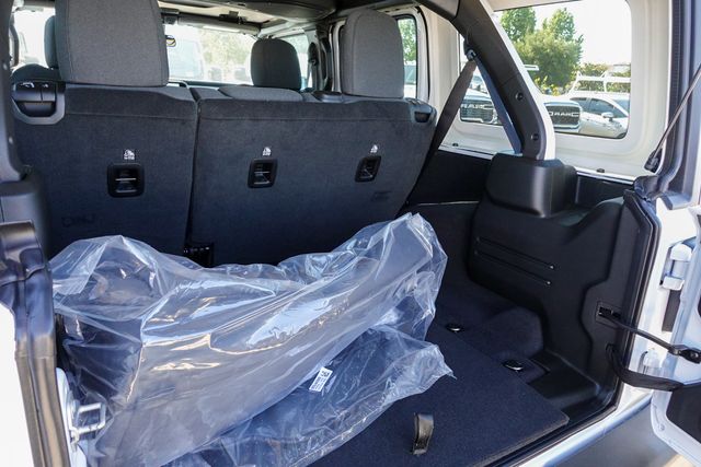 new 2025 Jeep Wrangler car, priced at $42,085