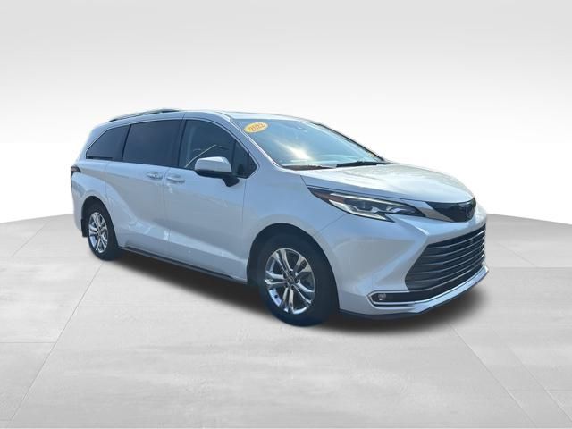 used 2022 Toyota Sienna car, priced at $48,999
