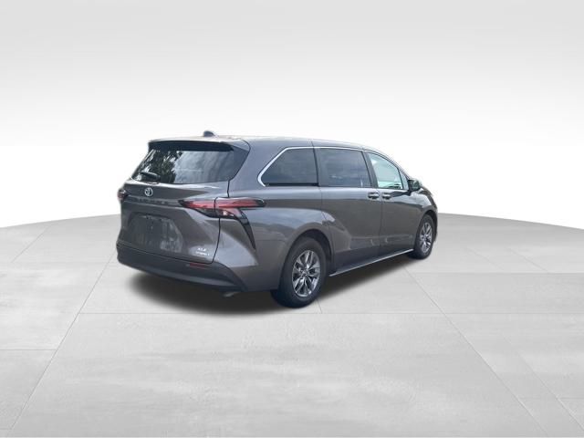 used 2022 Toyota Sienna car, priced at $38,595