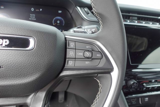 new 2025 Jeep Grand Cherokee car, priced at $29,530