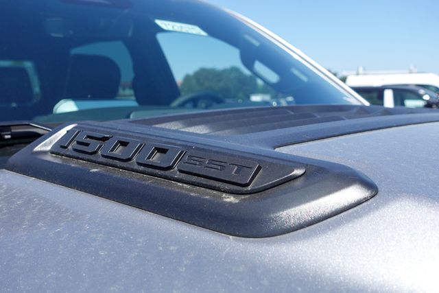 new 2025 Ram 1500 car, priced at $58,284