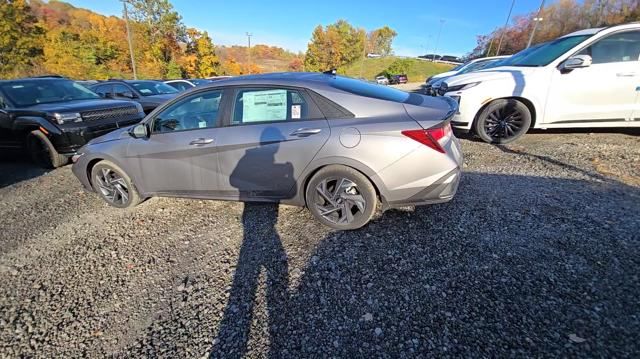 new 2025 Hyundai Elantra car, priced at $24,095