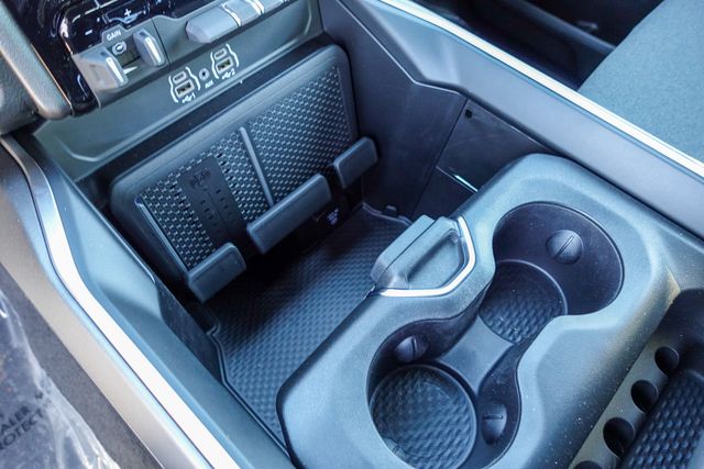 new 2025 Ram 1500 car, priced at $49,638