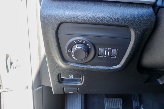 used 2022 Jeep Grand Cherokee car, priced at $31,888