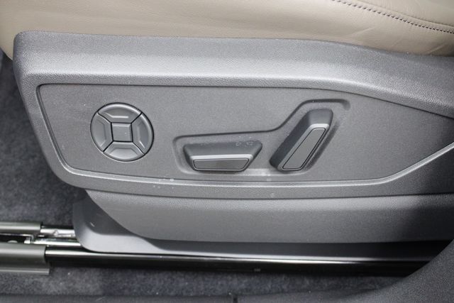 new 2025 Audi Q5 car, priced at $60,350