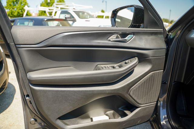 new 2025 Jeep Grand Cherokee car, priced at $38,850
