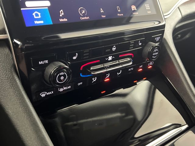 used 2021 Jeep Grand Cherokee L car, priced at $25,000