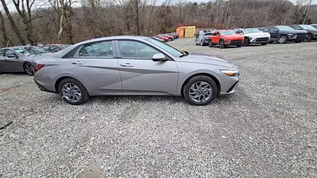 new 2025 Hyundai Elantra Hybrid car, priced at $26,263